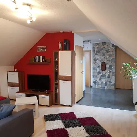 Moderne 2-zimmer Dachwohnung Im Herzen Der Rhoen *