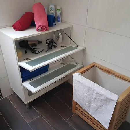 Moderne 2-zimmer Dachwohnung Im Herzen Der Rhoen * Ostheim (Bavaria)