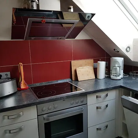 Apartment Moderne 2-zimmer Dachwohnung Im Herzen Der Rhoen